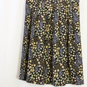 Worthington, Size 18, Black Skirt with small Gold, Green and Blue flower…